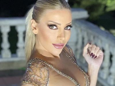 Simge Sağın İle Gülşah Saraçoğlu Sahneye Çıkıp Kurtlarını Döktü! 