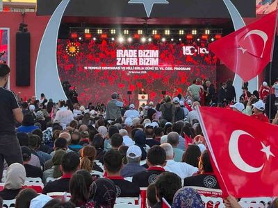 Sincan belediye başkanı ercan, demokrasi nöbetine katıldı