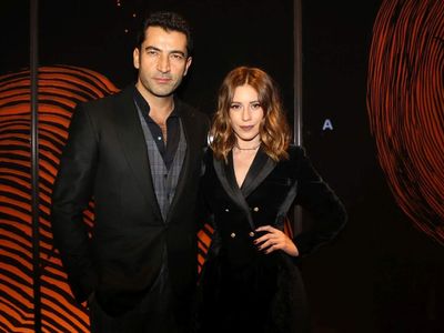 Sinem Kobal’dan beklenen haber geldi: Ünlü oyuncu doğum yaptı eşi Kenan İmirzalıoğlu paylaştı