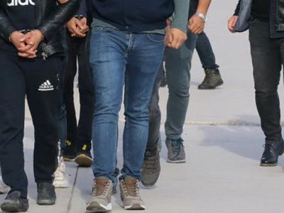 Şırnak'ta Uyuşturucu ve Kaçakçılık Operasyonunda 20 Kişi Gözaltına Alındı