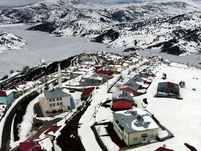 Bu köye gelen geri dönmek istemiyor! Mülk sahibi olmak için sıraya giriyorlar