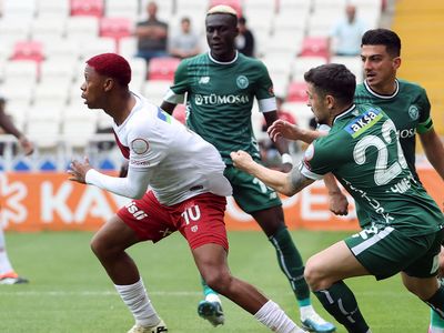 Sivasspor evinde galip: Konyaspor ateş hattından çıkamıyor