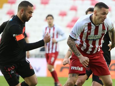 Sivasspor tek golle güldü! Karagümrük'ü mağlup etti