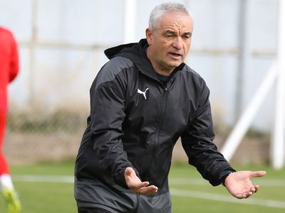 Sivasspor Teknik Direktörü Rıza Çalımbay'dan VAR ve Hakem Hatalarına Tepki!