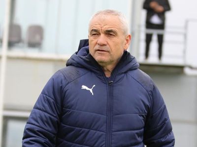 Sivasspor'da Rıza Çalımbay, Galatasaray galibiyetinden memnun olduklarını ve Türkiye Kupası'nda oynayacakları Alanyaspor maçının kulüp tarihi için çok önemli olduğunu söyledi