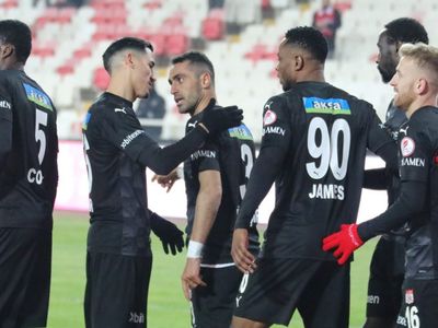 Sivasspor'da Sakatlanan Leke James Ameliyat Edildi!