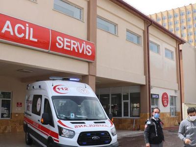 Sivas’ta 5 Öğrenci Yemekten Zehirlenip Hastanelik Oldu