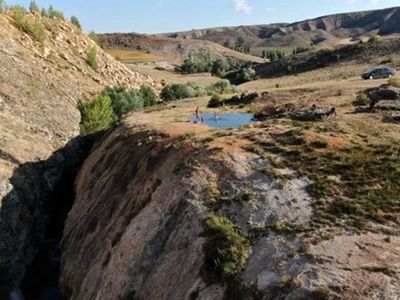 Sivas'ta uçurumun kenarında şifa kaynağı! Yurt dışından bile gelen var