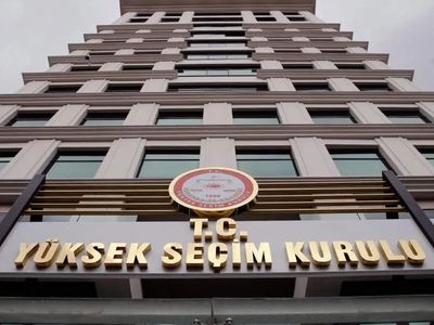 Siyasi partiler milletvekili adaylarını YSK’ya sunuldu: Hangi il kaç milletvekili çıkaracak?
