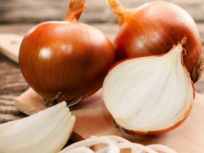 Soğan neye iyi gelir, hangi vitaminleri içerir, hangi hastalıkları önler? Kansere geçit vermeyen soğanın faydaları 