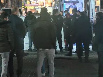 Sokak Ortasında Vahşet! O Anlar Güvenlik Kamerasına Yansıdı