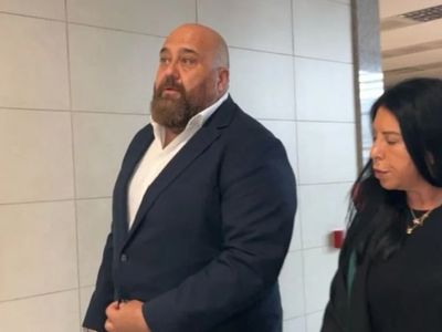 Somer Sivrioğlu'na hapis cezası!