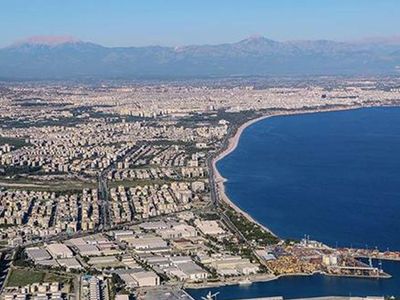 Son Dakika: Antalya'da Şiddetli Deprem!