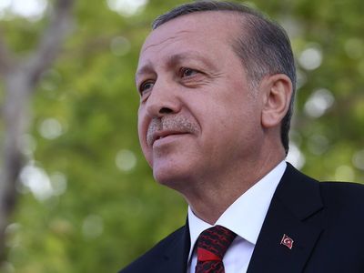 Cumhurbaşkanı Erdoğan: Ne Diyor Ziya Gökalp; Minareler Süngü, Kubbeler Miğfer; Camiler Kışlamız, Müminler Asker