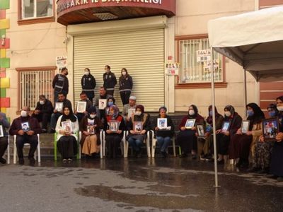 Son Dakika, Diyarbakır Anneleri CHP'nin Helalleşme Çağrısına Tepki Gösterdi!