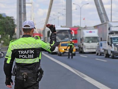 Son Dakika: E-5'te Zincirleme Trafik Kazası - Çok Sayıda Yaralı!