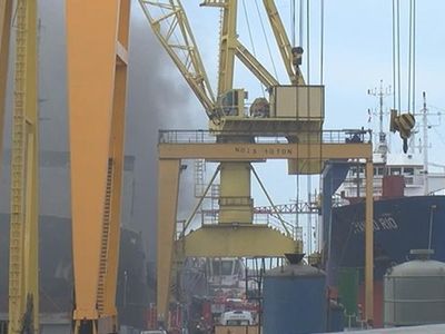 Son Dakika: Tuzla Tersanesinde Yangın Çıktı