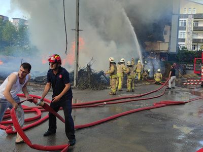 Son dakika! İstanbul Sultanbeyli’de korkutan yangın!