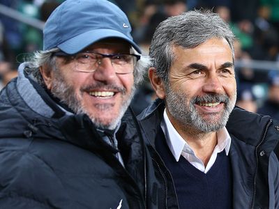 Son Dakika: Kocaelispor Teknik Direktörü Mustafa Reşit Akçay Entübe Edildi!