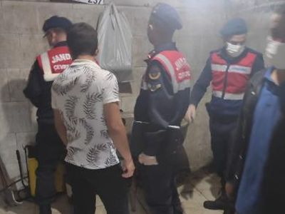 Piyasaya At Eti Sürmek İsteyen Aile Kıskıvrak Yakalandı!