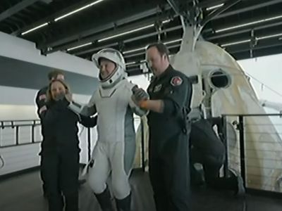 Son dakika! Türkiye'nin İlk Astronotu Alper Gezeravcı, Ax-3 ekibiyle birlikte Dragon Kapsülü’nden çıkarıldı