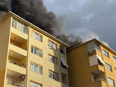Son Dakika: Ümraniye'de 5 Katlı Binada Yangın Çıktı!
