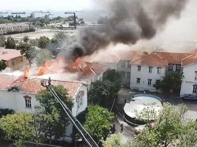 Son dakika! Zeytinburnu Hastanesinde yangın! hastalar kucakta tahliye ediliyor