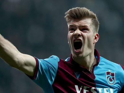 Sörloth Trabzonspor Taraftarına İsyan Etti