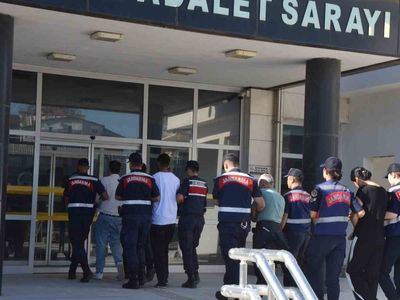 Sosyal medya dolandırıcılığına jandarma operasyonu: 4 gözaltı