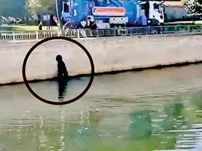 Sosyal medyada gündem oldu: İBB’ye ait tanker Kağıthane Deresi’ne atık su boşalttı