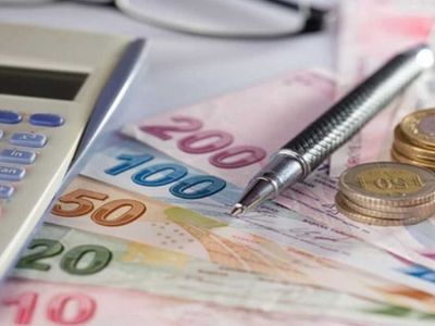 SSK, Bağkur ve memur emeklilerine müjdeli haber! 750 lira ek ödeme hesaplara geçiyor