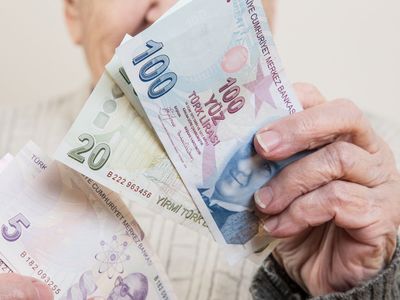 SSK ve Bağ-Kurlulara Güzel Haber! Emekli Maaşlarına Çifte Zam Geliyor