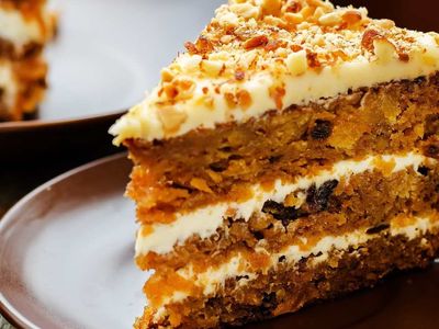 Starbucks havuçlu kremalı kek kaç kalori? Diyetteyken yenir mi? Havuçlu kremalı kek tarifi ve kalorisi