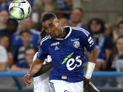 Strasbourglu stoper Alexander Djiku transferi için Trabzonspor düğmeye bastı!