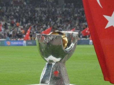 Süper Kupa final maçı hangi gün saat kaçta? 2022-2023 Süper Kupa finalini hangi takımlar oynayacak?