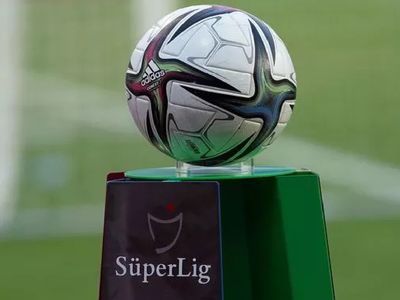 Süper Lig'de 30. hafta maç programı ve maçları yönetecek hakemler