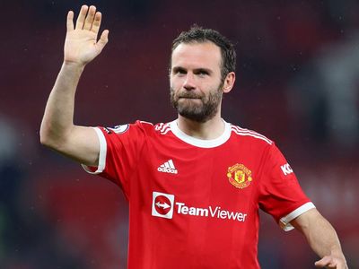 Süper Lig'de Juan Mata yarışması! Beşiktaş ve Galatasaray oyuncunun transferi için karşı karşıya geldi
