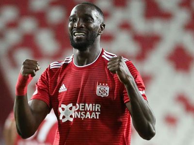 Süper Lig'e veda eden Çaykur Rizespor, Sivasspor'dan Mustapha Yatabare'yi transfer ediyor!