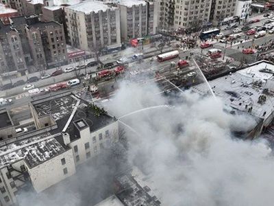 Süpermarkette korkutan yangın: En az 7 kişi yaralandı