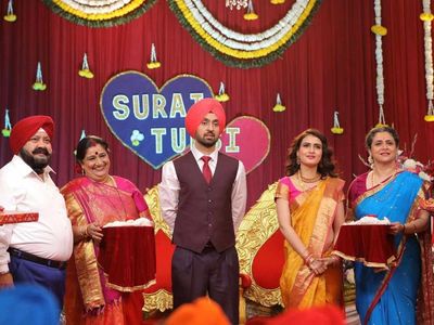Suraj Pe Mangal Bhari film konusu ve oyuncuları