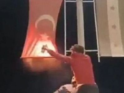 Suriye’de Türk bayrağına zarar vermişti: Yakalanınca özür diledi