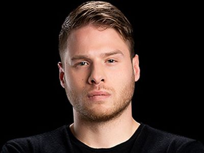 Survivor All Star'a ağlayarak veda eden Yunus Emre Özden'in üzüntüsü kısa sürdü! Yarışmacı FOX TV'nin en sevilen dizisinin kadrosuna dahil oldu