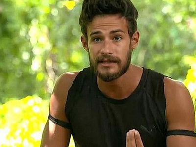 Survivor All Star'da dokunulmazlık oyunu sırasında Batuhan ile Anıl arasında yaşanan kolumu tırmıkladın kavgası olay oldu