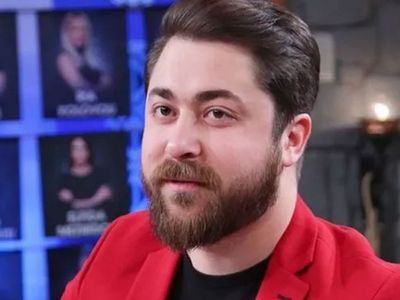 Survivor Ekstra programından kovulduğu iddia edilen Semih Öztürk sosyal medya hesabından o isimleri yerden yere vurdu