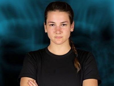 Survivor’da tansiyon yükseldi: Öfkesini kontrol edemeyen Nisa parkura kafa attı