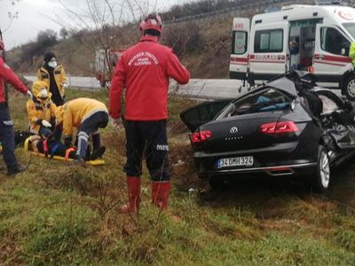 Susurluk'ta Korkutan Trafik Kazası: 2 Yaralı