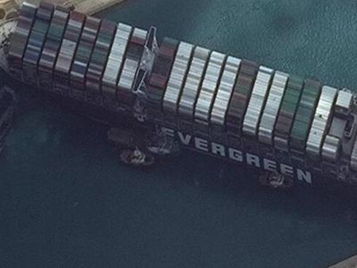 Süveyş Kanalı'ndaki Gemi Kurtarıldı mı?