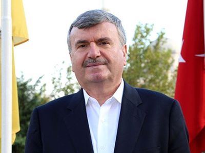 Tahir Akyürek Kimdir?