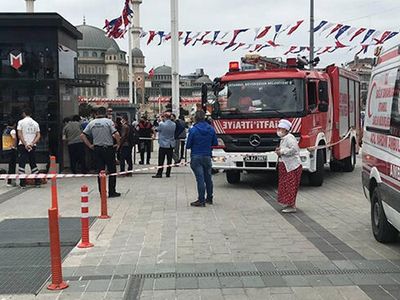 Taksim'de 2 Kadın İçin Düzenlenen Operasyon 3 Saat Sürdü