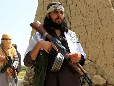 Taliban Düzenli Ordu Kuracağını Duyurdu
